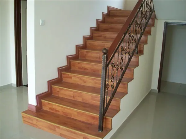 Красивая отделка бетонных лестниц для особняков и коттеджей. Чем отделать бетонную лестницу в частном доме. 3