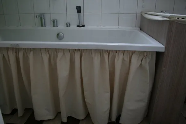 Как сделать экран под ванну из плитки: способы самостоятельного обустройства. Как закрыть под ванной пространство. 3