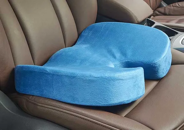 подушка для использования в автомобилях