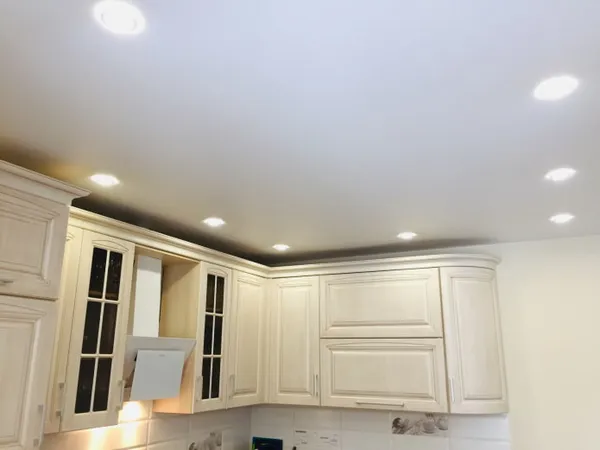схема светильников на кухне