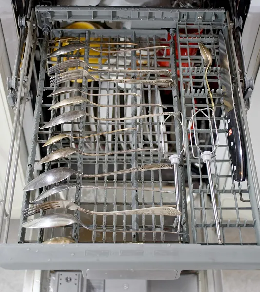 Как выбрать посудомоечную машину: основные критерии надежной модели. Как выбрать посудомоечную машину для дома советы. 8