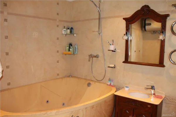 Отделка ванной комнаты в деревянном доме. Чем отделать ванную комнату в деревянном доме кроме плитки. 1
