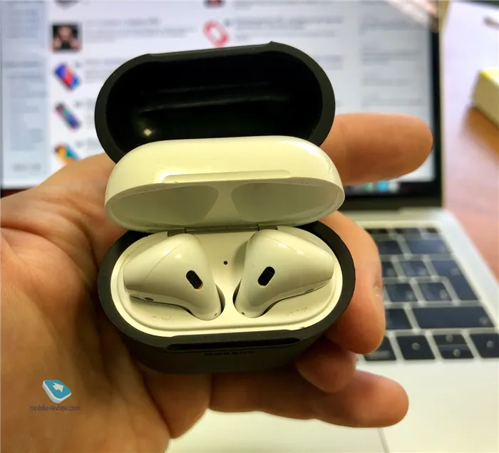 10 аксессуаров для AirPods