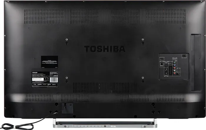 Задняя стенка телевизора марки Toshiba с отверстиями для болтов