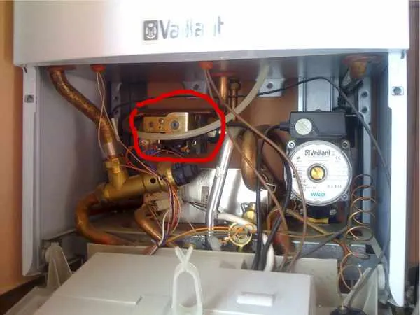 Расположение трансформатора в котле Vaillant